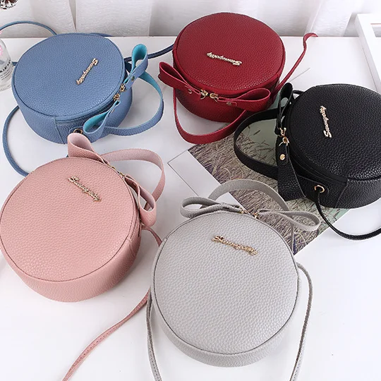 Lady Casual Makeup Shoulder Crossbody PU Handbag Mini Round Messenger Bag Cosmetic Bag for Women, Custom
Lady Casual Makeup Shoulder Crossbody PU Handbag Mini Round Messenger Bag Cosmetic Bag for Women, Custom