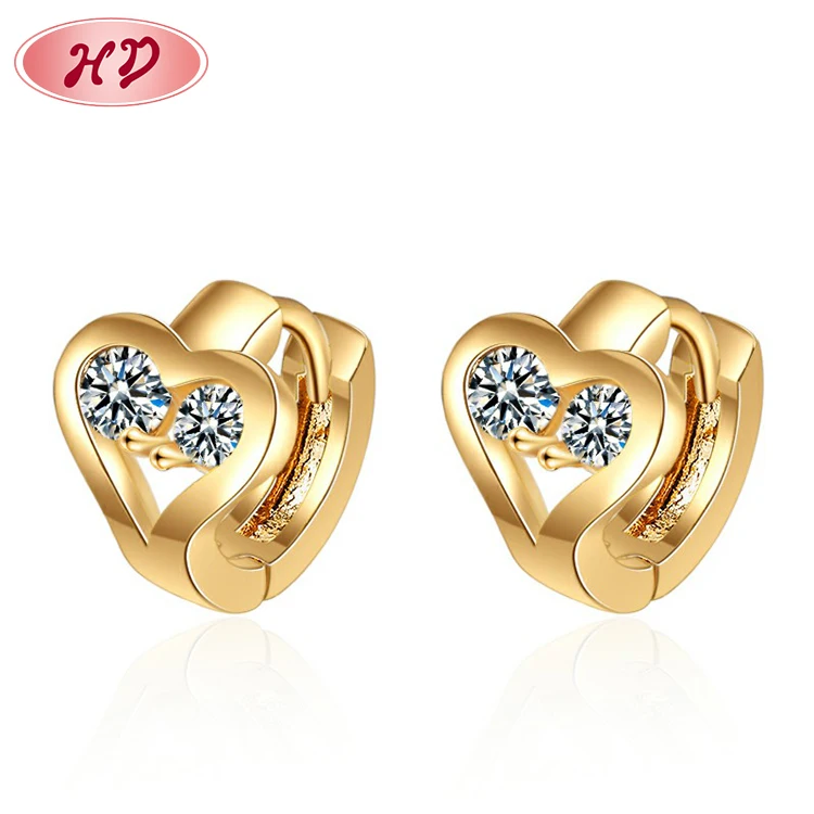 Manufacturers provide 18k gold plate accessory jewelry cubic zirconia 3a huggie earring for lady
Manufacturers provide 18k gold plate accessory jewelry cubic zirconia 3a huggie earring for lady