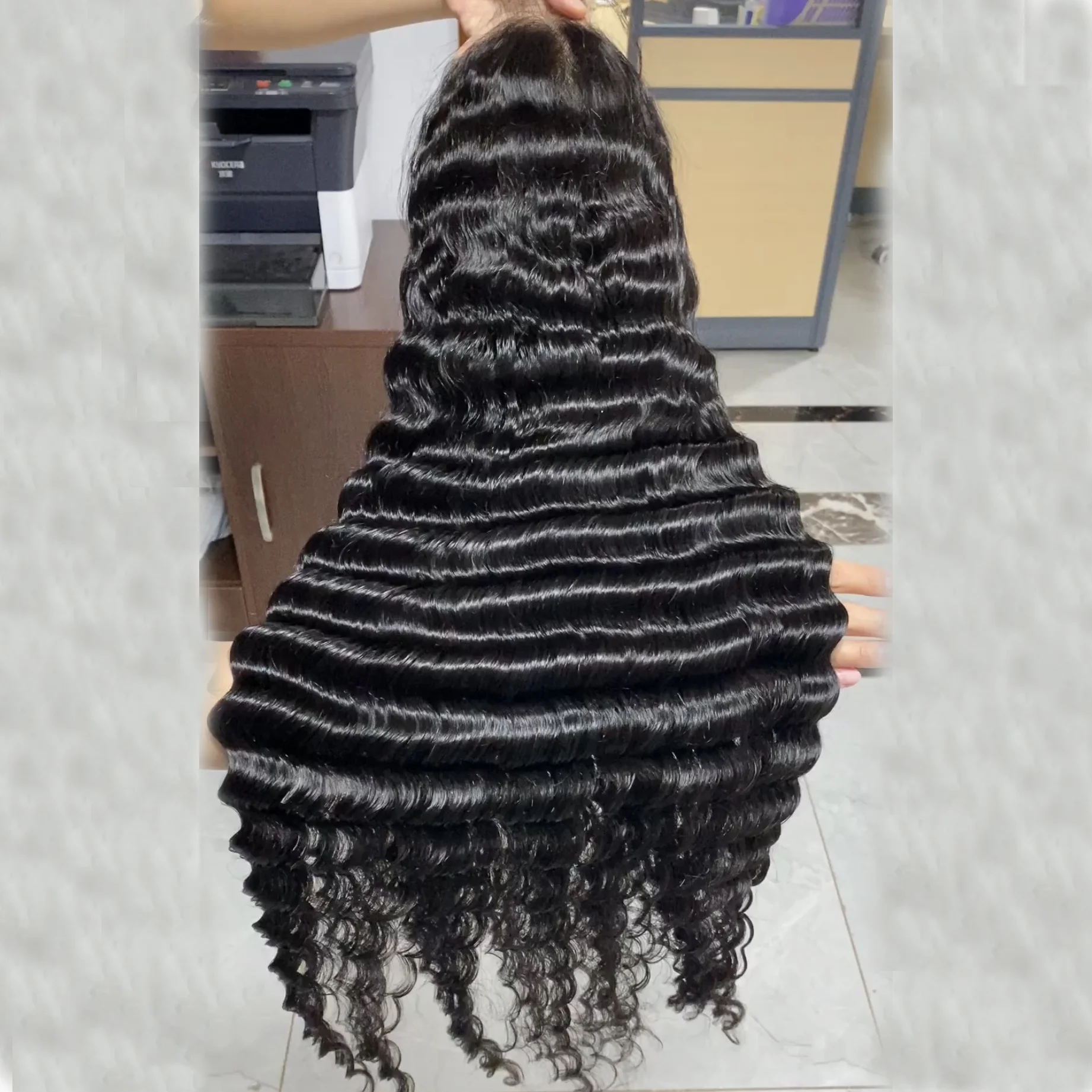 100% Virgin Brazilian 150 180 Density Transparent HD Lace Frontal Wig Pineapple Deep Wave Human Hair Front Wigs For Black Women
100% Virgin Brazilian 150 180 Density Transparent HD Lace Frontal Wig Pineapple Deep Wave Human Hair Front Wigs For Black Women