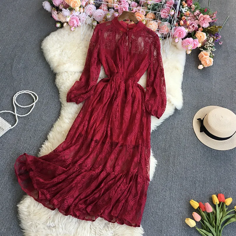 2022 Korean version of big swing A-line long skirt with high waist and bubble sleeves stand collar lace dress, Picture color
2022 Korean version of big swing A-line long skirt with high waist and bubble sleeves stand collar lace dress, Picture color