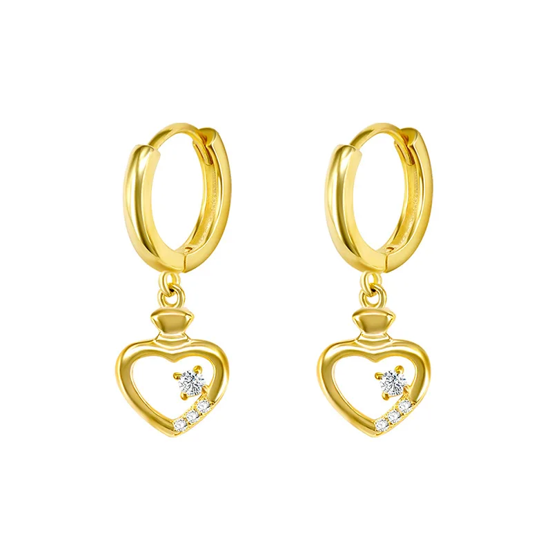 QIANZUYIN New Product Selling 18K Gold Plated Zircon Diamond Hoop Earrings Heart Earrings For Girl 
QIANZUYIN New Product Selling 18K Gold Plated Zircon Diamond Hoop Earrings Heart Earrings For Girl