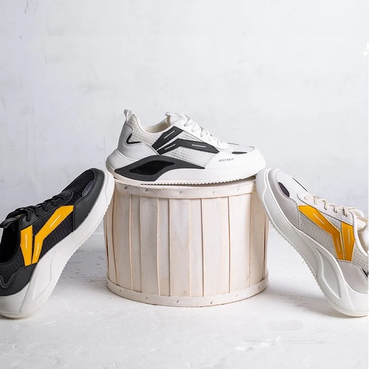 High quality custom cheap lightweight breathable mesh upper men sport casual shoes, Black, white and beige
High quality custom cheap lightweight breathable mesh upper men sport casual shoes, Black, white and beige