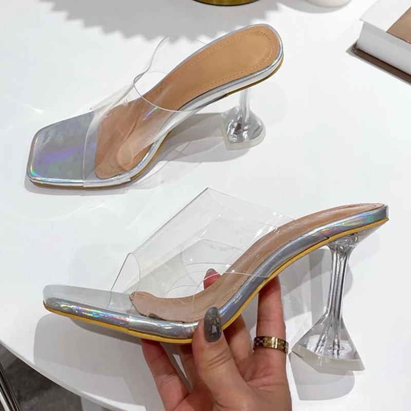 2021 Summer New Fashion Square Toe PVC Slide Show Transparent Crystal Heel Outdoor Party Casual High Heels Slippers Lady Shoes
2021 Summer New Fashion Square Toe PVC Slide Show Transparent Crystal Heel Outdoor Party Casual High Heels Slippers Lady Shoes