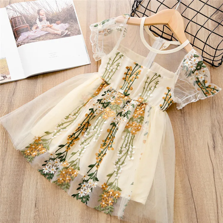 High Quality Chiffon Baby Girl Dresses Short Sleeve Frock with Embroidery Flower Children Dress Princess Party Wear for 3-8Yrs, Beige
High Quality Chiffon Baby Girl Dresses Short Sleeve Frock with Embroidery Flower Children Dress Princess Party Wear for 3-8Yrs, Beige
