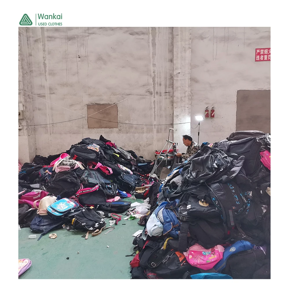 The Weight Of The Mixed Package Is From 45 Kg To 100 Kg Pre Used Designer Hand Bags, Mixed color
The Weight Of The Mixed Package Is From 45 Kg To 100 Kg Pre Used Designer Hand Bags, Mixed color