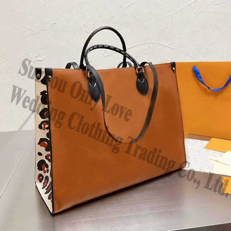 Top Quality New Brown Letters All Over Large Capacity Woman Big Tote Handbags Ladies Hand Bags Momy Leopard grain tote bag
Top Quality New Brown Letters All Over Large Capacity Woman Big Tote Handbags Ladies Hand Bags Momy Leopard grain tote bag