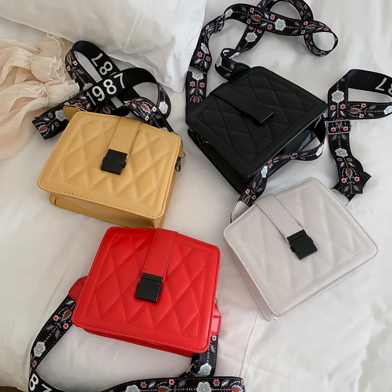 women Luxury designer fashionable rhomboidal crossbody small girls' purses handbags shoulder bags, Black or customized
women Luxury designer fashionable rhomboidal crossbody small girls' purses handbags shoulder bags, Black or customized