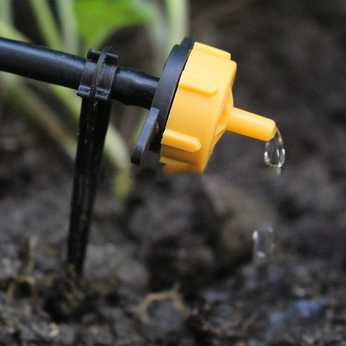 100PCS 2L 4L 8L Pressure Compensating Dripper For Arrow Drip System Drip Emitter On Line Dripper Micro Drip Irrigation, Yellow,black,blue
100PCS 2L 4L 8L Pressure Compensating Dripper For Arrow Drip System Drip Emitter On Line Dripper Micro Drip Irrigation, Yellow,black,blue