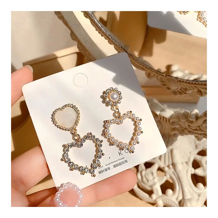 Adelante Shining Asymmetric Temperament Peach Heart Imitation Pearl Brass Earrings, Gold
Adelante Shining Asymmetric Temperament Peach Heart Imitation Pearl Brass Earrings, Gold