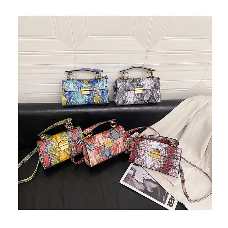 2022 Spring New Fashion Shoulder Bag Ladies Snake Pattern Party Evening Clutch Purses Women Casual Messenger Bag Sac A Main
2022 Spring New Fashion Shoulder Bag Ladies Snake Pattern Party Evening Clutch Purses Women Casual Messenger Bag Sac A Main