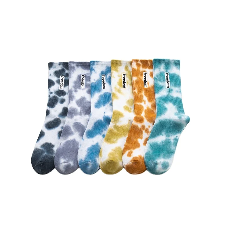 2021 Hot new cotton high top men's socks embroidery tie-dye series personality art street style tube socks for women
2021 Hot new cotton high top men's socks embroidery tie-dye series personality art street style tube socks for women