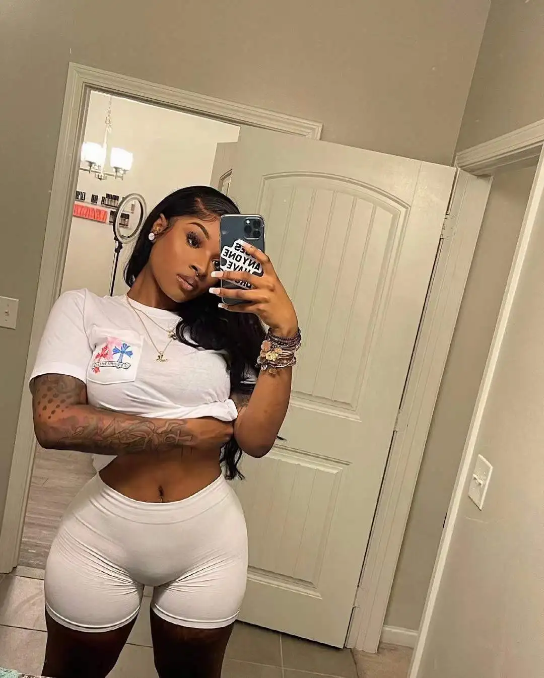 C0431 2022 hot sale cross print casual sports short sleeve two piece tshirt set for women
C0431 2022 hot sale cross print casual sports short sleeve two piece tshirt set for women