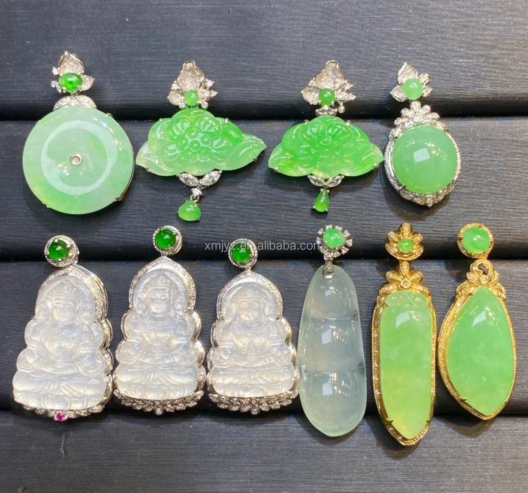 18K Gold Diamond Pendant A Grade Jadeite Laughing Buddha White Gold Jade Buddha Pendant Necklace
18K Gold Diamond Pendant A Grade Jadeite Laughing Buddha White Gold Jade Buddha Pendant Necklace