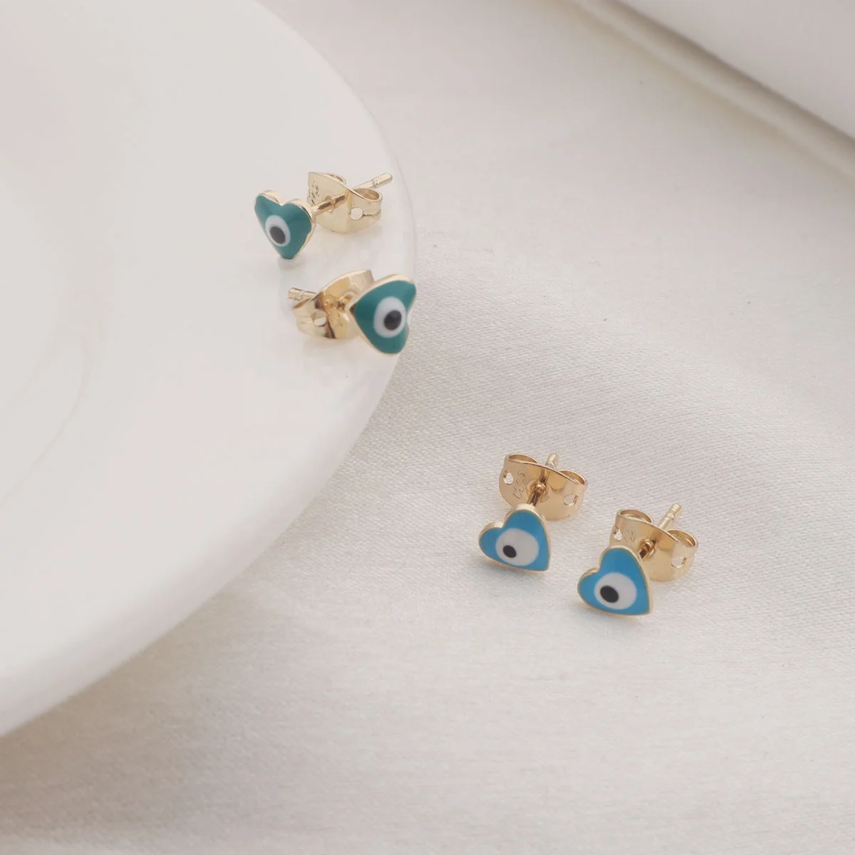 Planet Errings Female Party Jewelry Gold Color Stud Earring Birthday Gift Evil Eyes Stud Earrings for Woman
Planet Errings Female Party Jewelry Gold Color Stud Earring Birthday Gift Evil Eyes Stud Earrings for Woman
