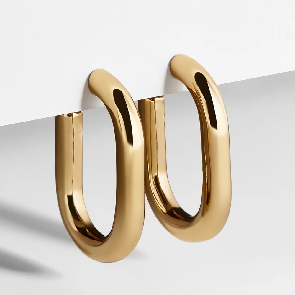 Simple Retro Style 18K Gold Plated C Shape Circle Earrings Geometric Circle Stud Earrings for Women
Simple Retro Style 18K Gold Plated C Shape Circle Earrings Geometric Circle Stud Earrings for Women