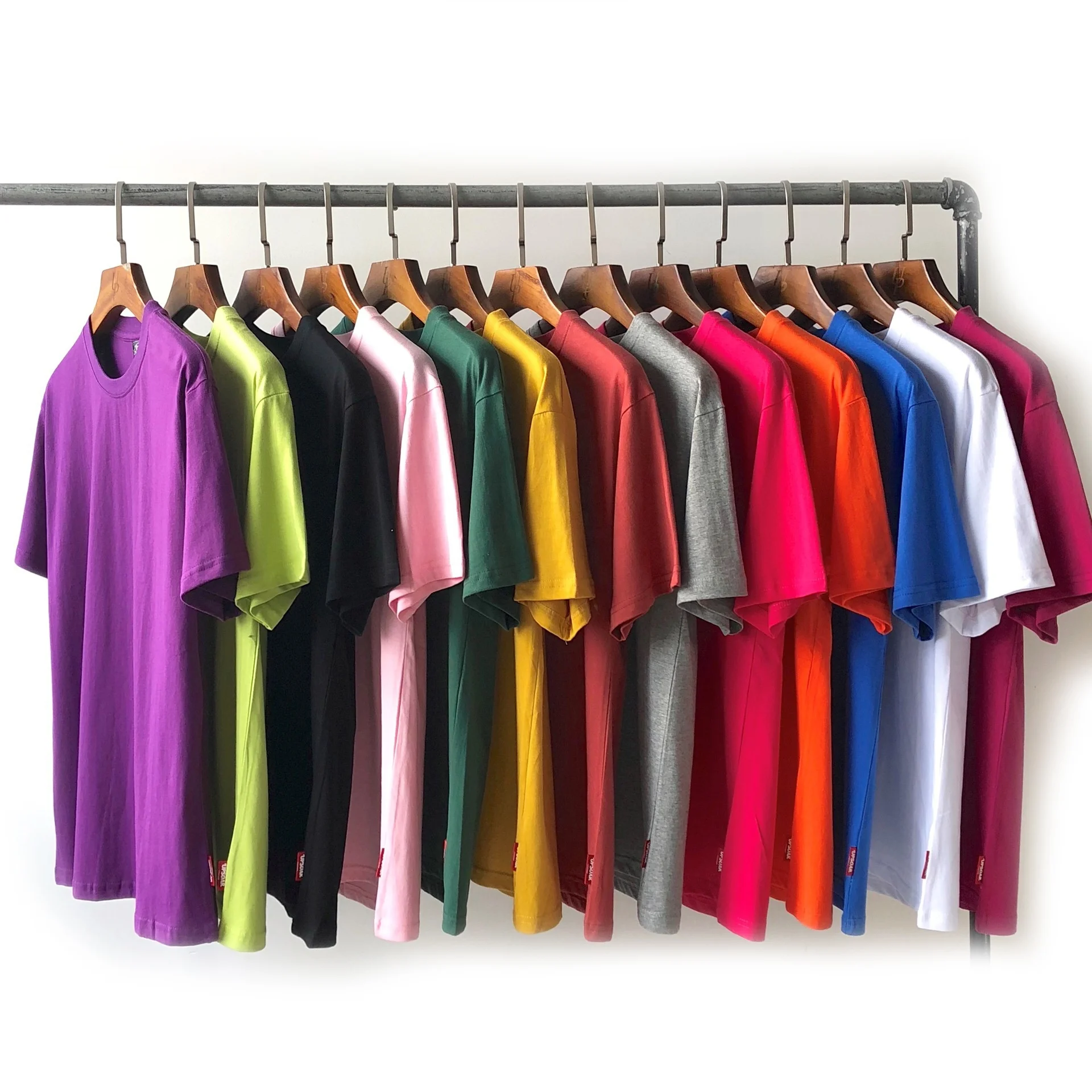 Wholesale Factory black t-shirt Trendy Custom Print Personalized tshirt Men Oversized Cotton Blank t shirts in bulk
Wholesale Factory black t-shirt Trendy Custom Print Personalized tshirt Men Oversized Cotton Blank t shirts in bulk
