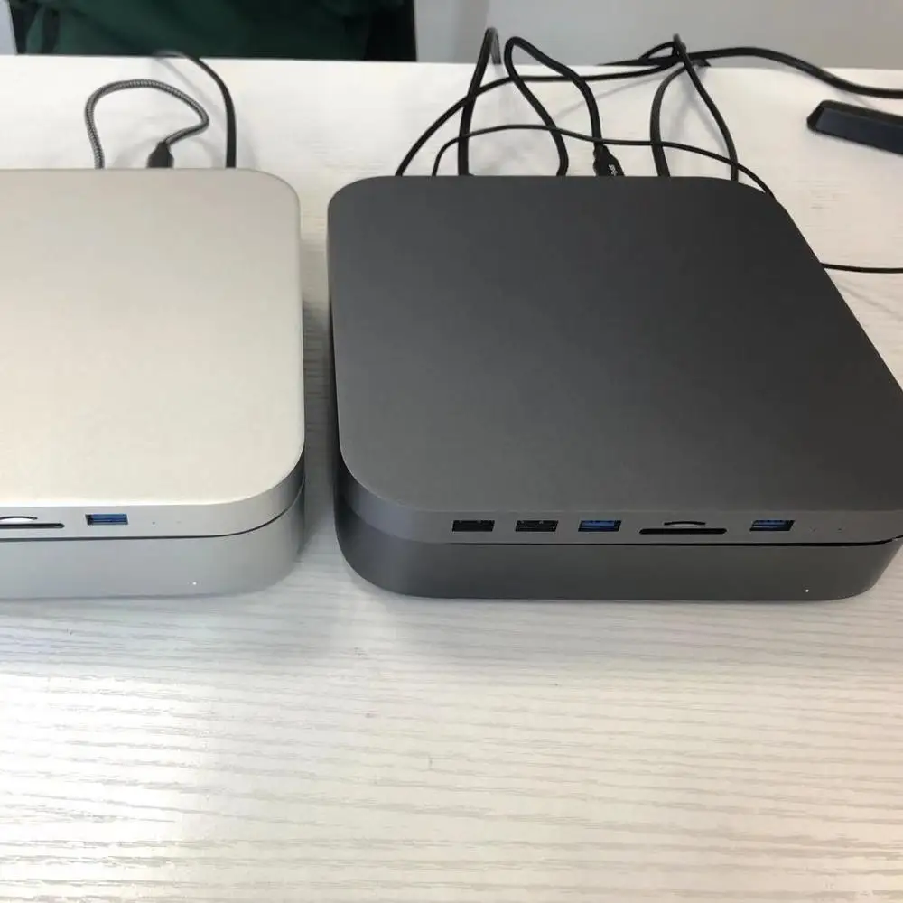 OEM/ODM MC25 Grey mac mini dock m1 Ssd enclosure for Apple 2.5 HDD USB HUB 3.0, Grey/silver
OEM/ODM MC25 Grey mac mini dock m1 Ssd enclosure for Apple 2.5 HDD USB HUB 3.0, Grey/silver