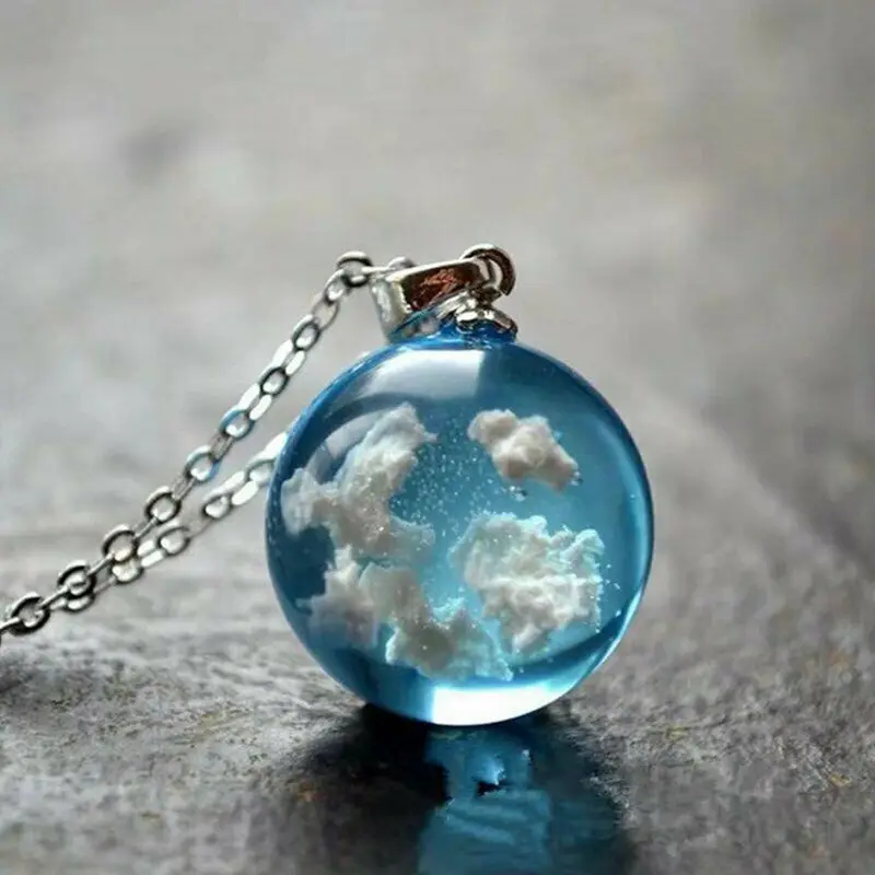 

Q807 White Clouds Blue Sky Round Ball Pendent Necklace for Women Female Transparent Spherical Resin Pendant Necklaces, 1 color