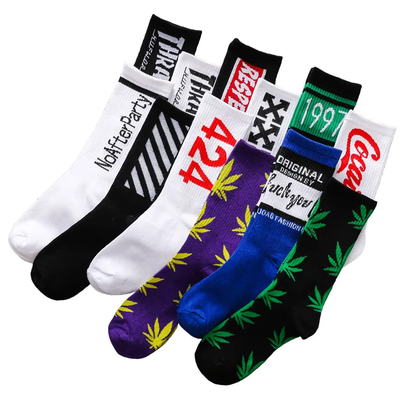 Trendy socks men's medium tube solid color stockings autumn winter cotton stockings hip hop sports basketball socks
Trendy socks men's medium tube solid color stockings autumn winter cotton stockings hip hop sports basketball socks