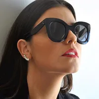 2020 Fashion Cateye Sunglasses CE High Quality Stylish Brand Women Fashion UV400 Black Sunglasses
2020 Fashion Cateye Sunglasses CE High Quality Stylish Brand Women Fashion UV400 Black Sunglasses