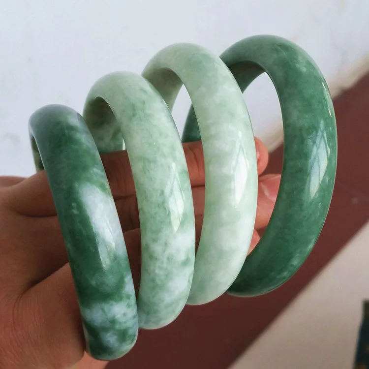 Wholesale chinese factory jade jewelry deep green floating color lady jade bracelet natural stone
Wholesale chinese factory jade jewelry deep green floating color lady jade bracelet natural stone