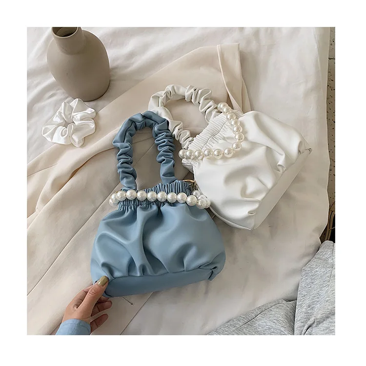 2021 Trendy Pearl Handle Luxury Wrinkle Handle Messenger Bag lady Cloud Korean Solid Shoulder Bag Female Small Purse Crossbody
2021 Trendy Pearl Handle Luxury Wrinkle Handle Messenger Bag lady Cloud Korean Solid Shoulder Bag Female Small Purse Crossbody