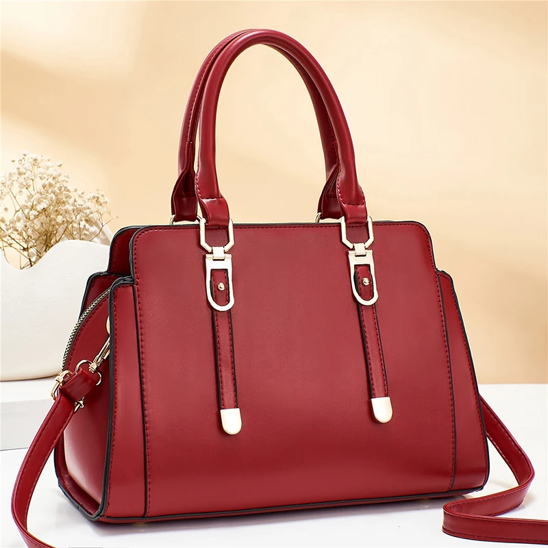 DL172 34 Wholesale designer bags PU leather handbags for women luxury handbags, Red, black....
DL172 34 Wholesale designer bags PU leather handbags for women luxury handbags, Red, black....