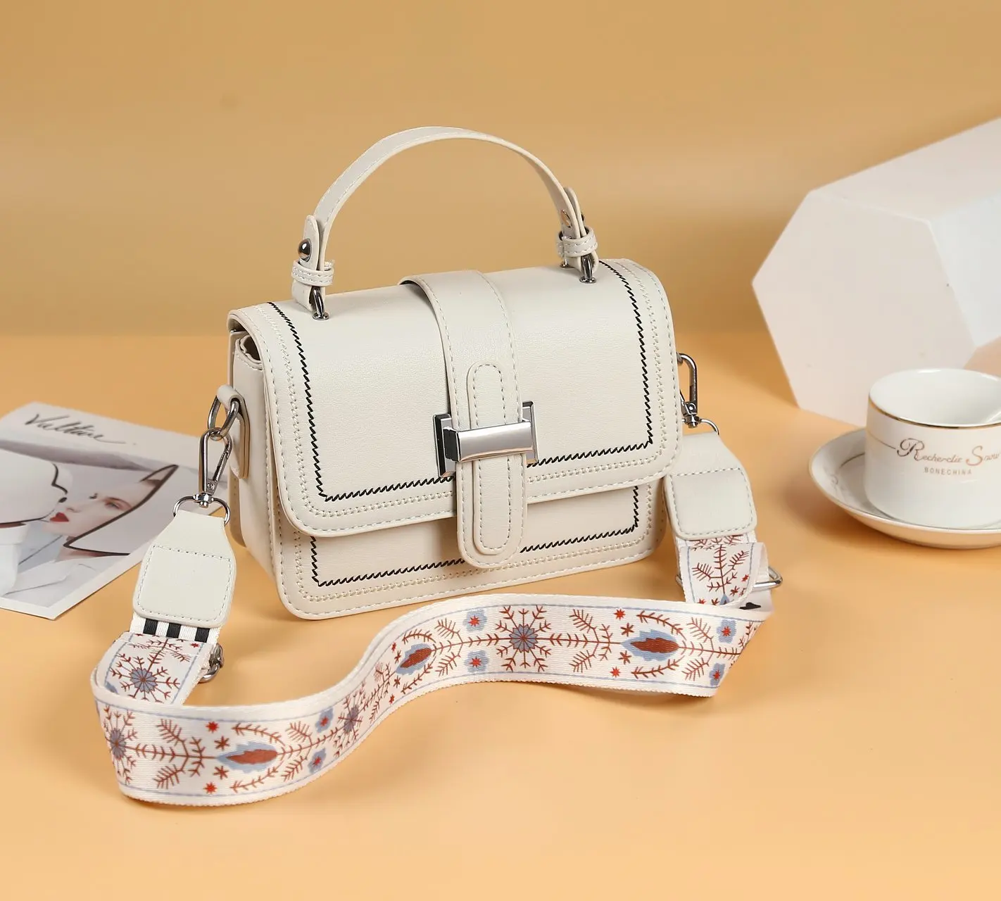 wholesale fashion Mini beach shoulder bag private label bobby designer small backpack luxury handbags and purses women handbags
wholesale fashion Mini beach shoulder bag private label bobby designer small backpack luxury handbags and purses women handbags