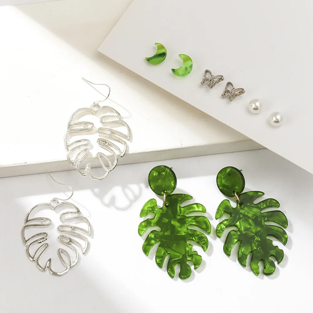 Statement Acrylic Green Leaf Pendant Earrings Geometric Hollow Leaf Drop Earring Set
Statement Acrylic Green Leaf Pendant Earrings Geometric Hollow Leaf Drop Earring Set