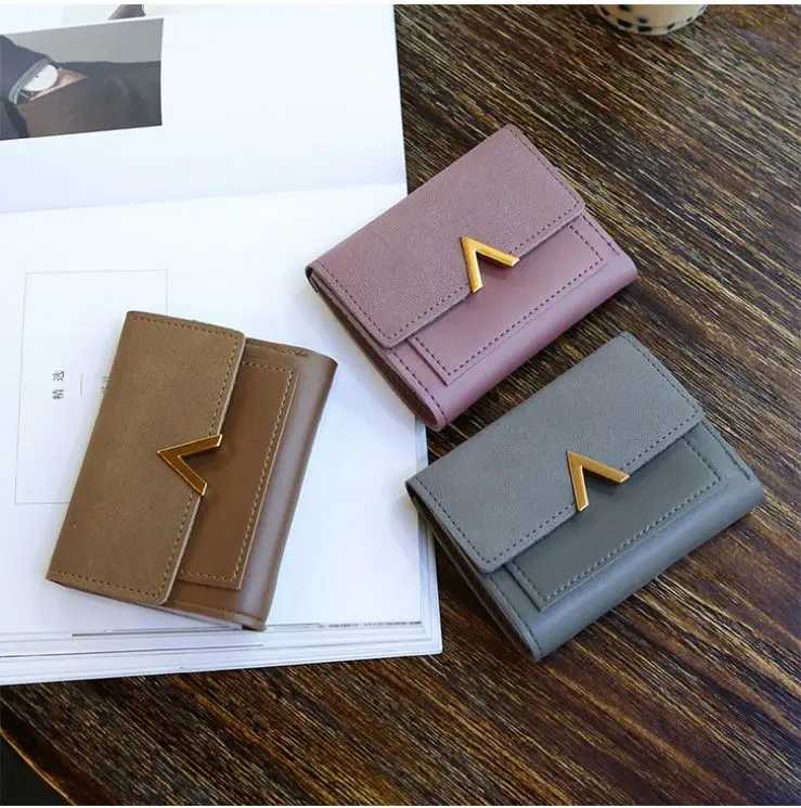 Luxury Purses Women Matte PU Leather Wallets Splicing Metal V - shaped Short Vintage Wallet M0103, Picture
Luxury Purses Women Matte PU Leather Wallets Splicing Metal V - shaped Short Vintage Wallet M0103, Picture