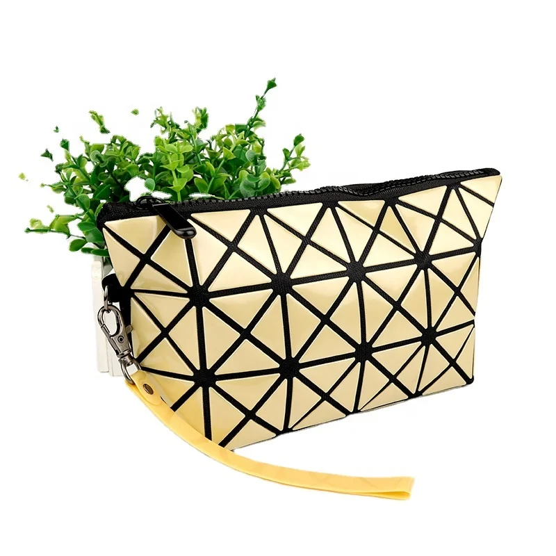 Promotional gift small quilted purse bag geometric triangle bag, 10 colors 
Promotional gift small quilted purse bag geometric triangle bag, 10 colors