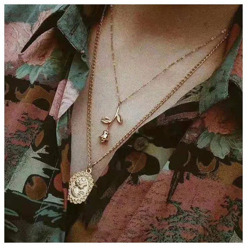 2020 New Arrival 18K Gold Plating Double Layers Chain Necklace Coin Rose Flower Pendant Necklace for Valentine's Day, Picture color
2020 New Arrival 18K Gold Plating Double Layers Chain Necklace Coin Rose Flower Pendant Necklace for Valentine's Day, Picture color