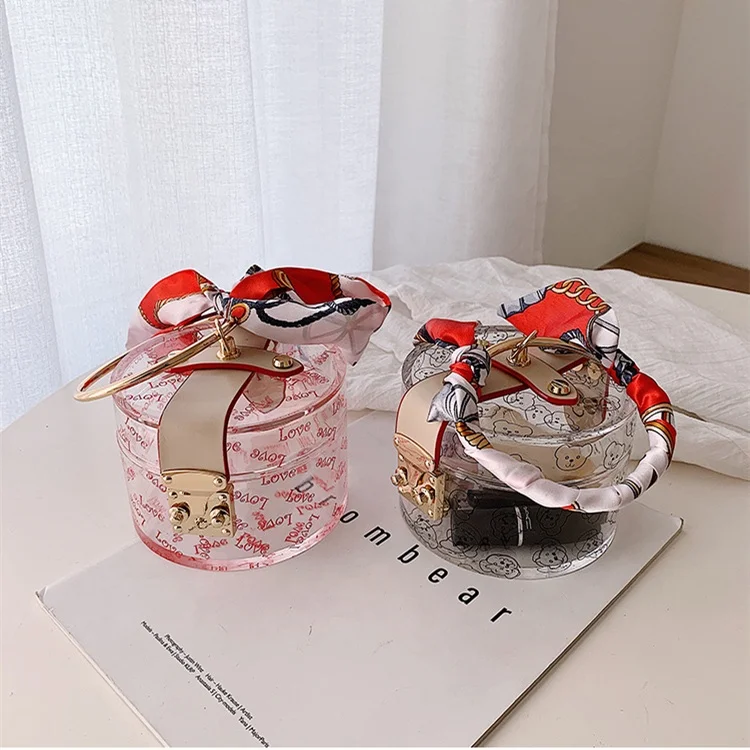 INS Trend Ladies Transparent Bucket Bags Jelly Purses And Bags Small Purse Clear Purse For Women Girls, As the picture show
INS Trend Ladies Transparent Bucket Bags Jelly Purses And Bags Small Purse Clear Purse For Women Girls, As the picture show
