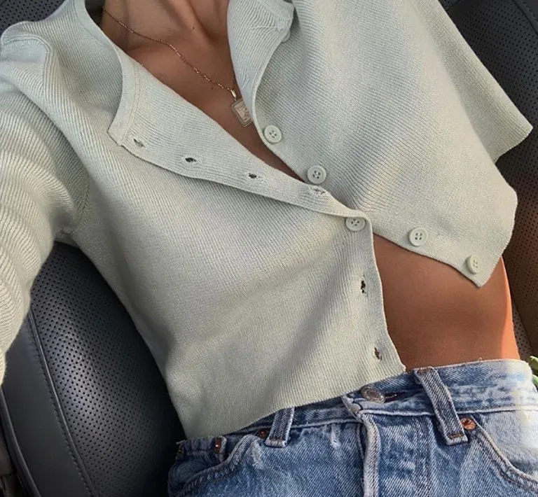 New autumn Solid basic knit full sleeve bottoming shirt women 2021fashion Harajuku girls Single-breasted casual top tee shirt, Customized color
New autumn Solid basic knit full sleeve bottoming shirt women 2021fashion Harajuku girls Single-breasted casual top tee shirt, Customized color
