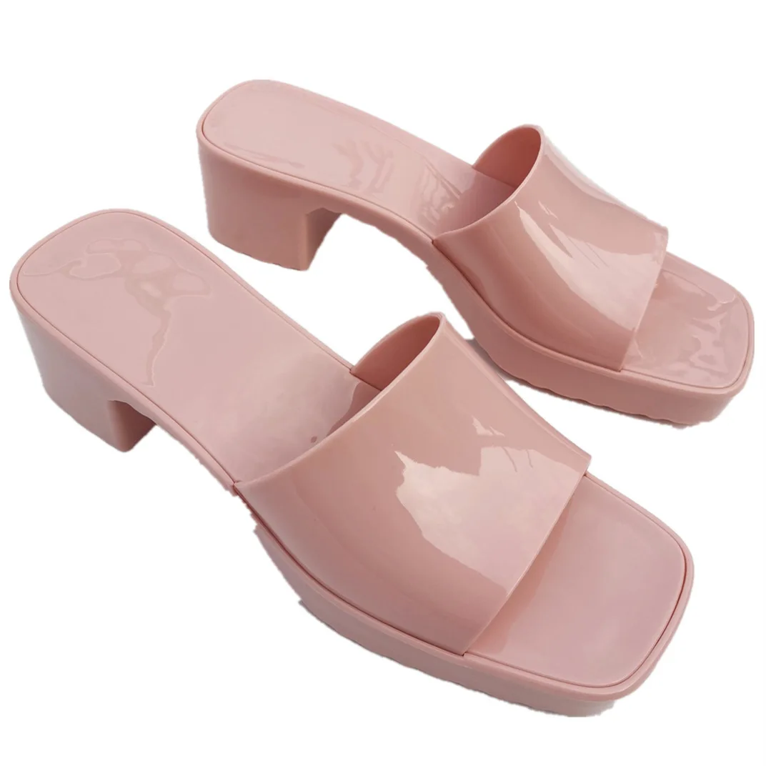 2021 Summer G Home Wear Slides Candy Color Slippers Thick Heel Mid-Heel Heightening Travel Vacation Sandals Women
2021 Summer G Home Wear Slides Candy Color Slippers Thick Heel Mid-Heel Heightening Travel Vacation Sandals Women