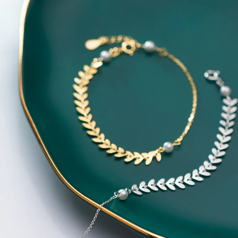 Beautiful 925 Sterling Silver Wheat Shaped Bracelet Gold Plated Pearls Leaves Wheat Bracelet for Girls
Beautiful 925 Sterling Silver Wheat Shaped Bracelet Gold Plated Pearls Leaves Wheat Bracelet for Girls