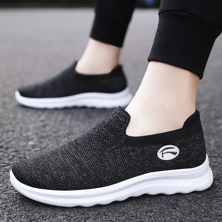 669 Gym Slip On Fashion Walking Men Shoes Big Size Custom Canvas Sneakers Sports Shoes 2021, Black
669 Gym Slip On Fashion Walking Men Shoes Big Size Custom Canvas Sneakers Sports Shoes 2021, Black