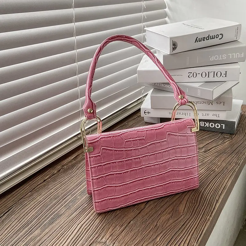 Wholesale crocodile pattern ladies handbag luxury shoulder bag, Black,red,brown and customzied
Wholesale crocodile pattern ladies handbag luxury shoulder bag, Black,red,brown and customzied