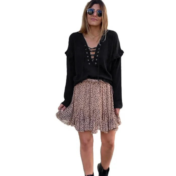 2021 NEW Design Sexy V-neck Eyelet Lace-up Ruffled Long Sleeve Knitting Casual Top Sweatshirts for Women
2021 NEW Design Sexy V-neck Eyelet Lace-up Ruffled Long Sleeve Knitting Casual Top Sweatshirts for Women