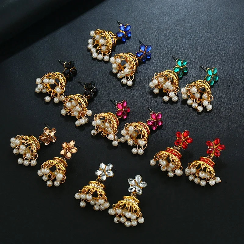 Ins Hot Indian Women Jewelry Alloy Gold Plated Vintage Bell Shaped Colorful Rhinestone Pearl Drop Earrings
Ins Hot Indian Women Jewelry Alloy Gold Plated Vintage Bell Shaped Colorful Rhinestone Pearl Drop Earrings