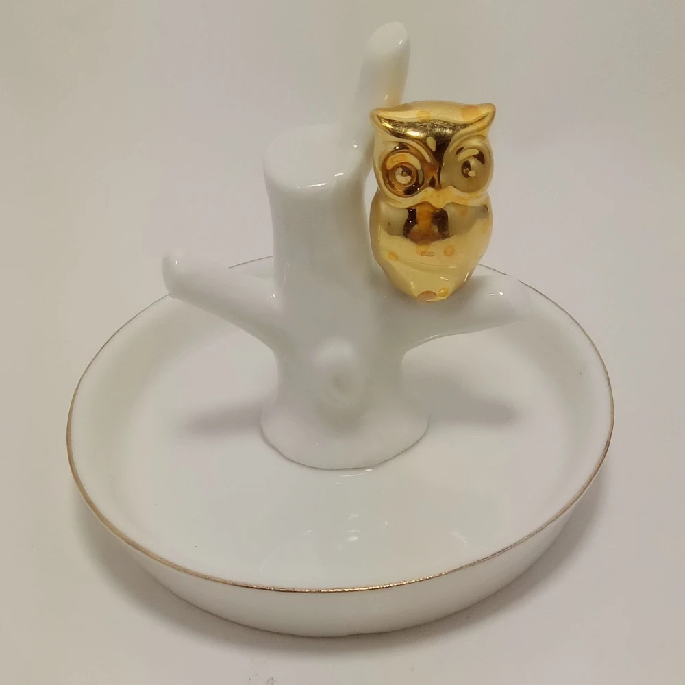 Customized high-grade metal jewelry dish tray metal trinket box ring plate for girlfriend
Customized high-grade metal jewelry dish tray metal trinket box ring plate for girlfriend