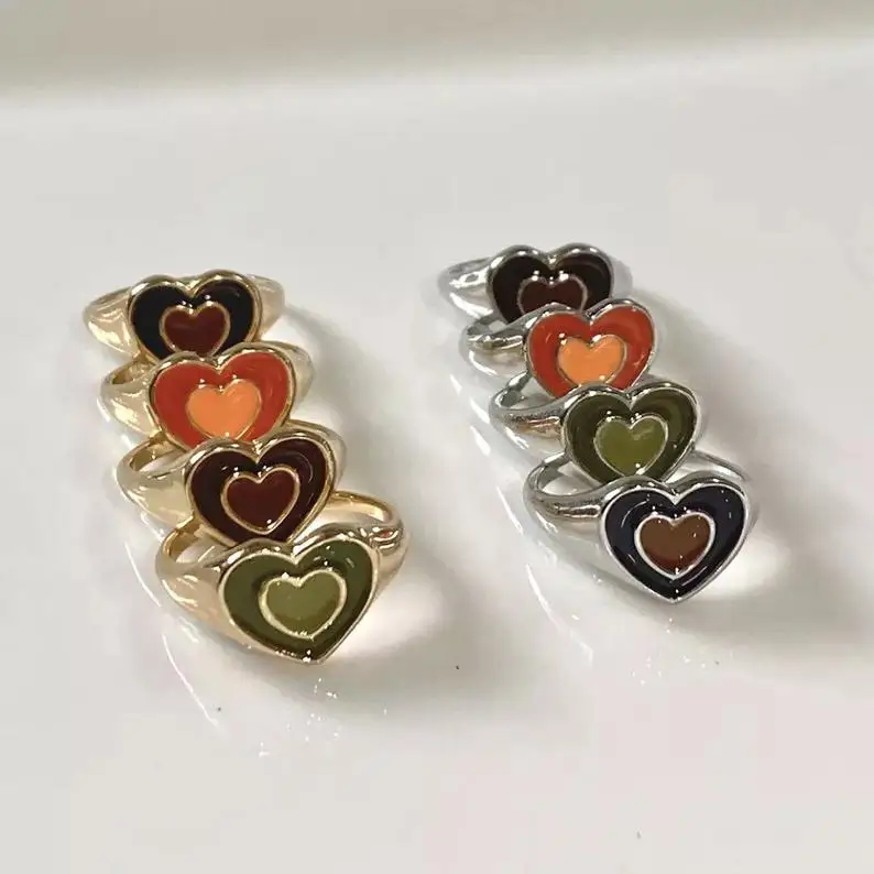 Non Tarnish Retro Stainless Steel Endless Love 18k Signet Ring Hypoallerygenic Resin Double Heart Enamel Ring
Non Tarnish Retro Stainless Steel Endless Love 18k Signet Ring Hypoallerygenic Resin Double Heart Enamel Ring