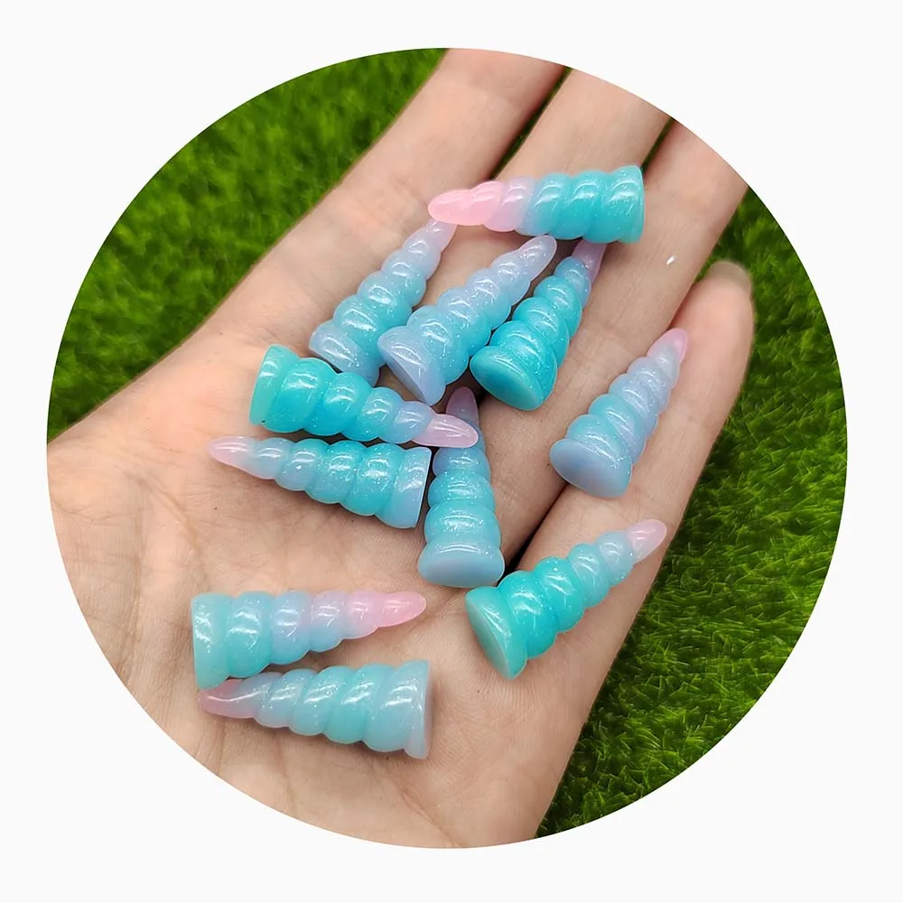 Colorful Resin Mini 3D Unicorn Horn Flat Back Cabochons for Hair Clothes Accessories DIY Crafts Phone Decoration
Colorful Resin Mini 3D Unicorn Horn Flat Back Cabochons for Hair Clothes Accessories DIY Crafts Phone Decoration