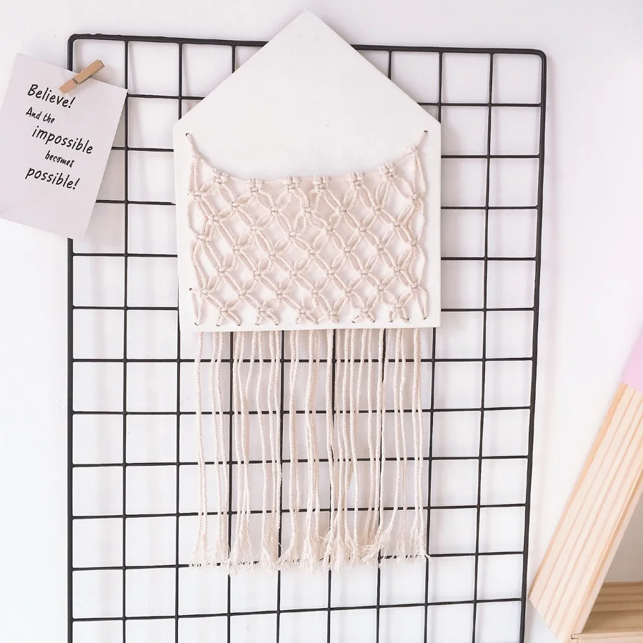 Nordic style living room children Nursery Macrame wall hanging Mobile Remote control organizer wall decoration, 7 colors
Nordic style living room children Nursery Macrame wall hanging Mobile Remote control organizer wall decoration, 7 colors