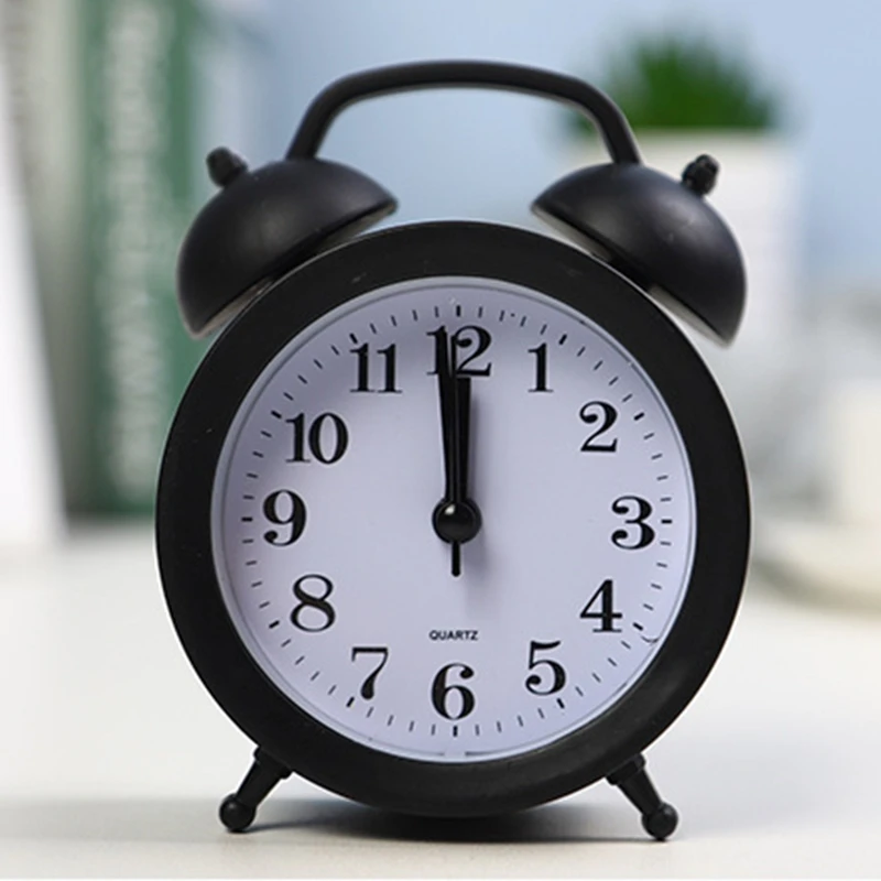Retro Alarm Clock Silent Pointer Clocks Dual Bell Night Light Bedroom Decor Home Decor Vintage Antique Portable Alarm Clock
Retro Alarm Clock Silent Pointer Clocks Dual Bell Night Light Bedroom Decor Home Decor Vintage Antique Portable Alarm Clock
