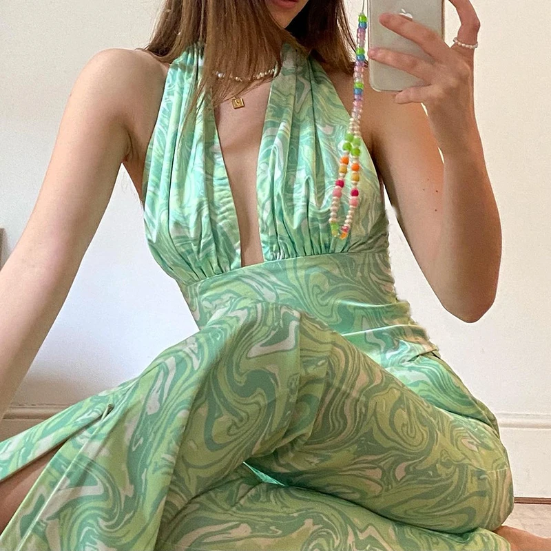 Tie-dye printed halterneck tops lace vest 2021 spring and summer new women's clothing
Tie-dye printed halterneck tops lace vest 2021 spring and summer new women's clothing