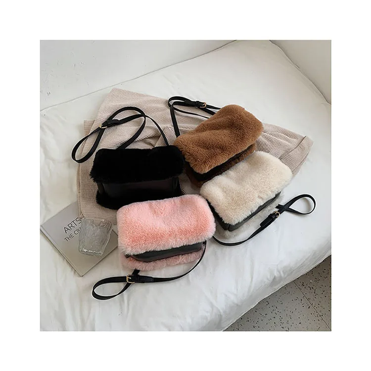 Soft Plush Ladies Boston Big Shoulder Messenger Purses Designer 2021 Fall Winter Women Hand Bags Luxury Fur Handbags for Women
Soft Plush Ladies Boston Big Shoulder Messenger Purses Designer 2021 Fall Winter Women Hand Bags Luxury Fur Handbags for Women
