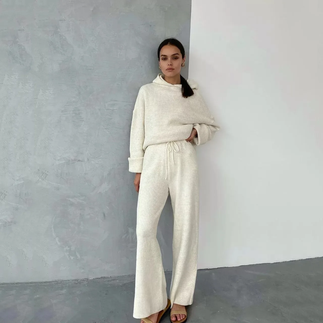 C2 2021 lounge wear Women's Two piece set outfits Loose Casual Long-Sleeved Lounge wear Knitted Sweater Set, Picture color
C2 2021 lounge wear Women's Two piece set outfits Loose Casual Long-Sleeved Lounge wear Knitted Sweater Set, Picture color