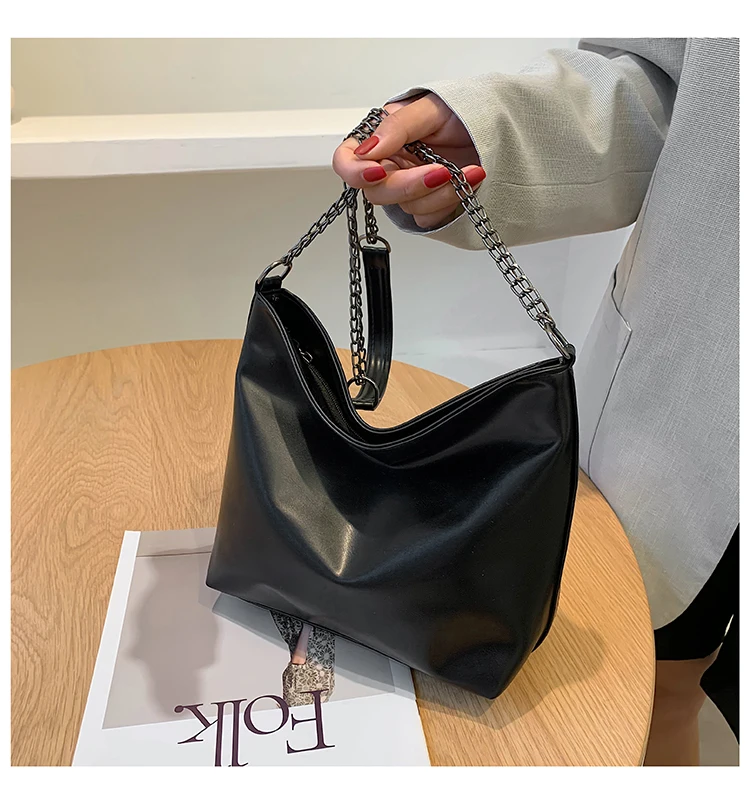 Fashionable leather large lady handbag, lady black shoulder bag, LOGO can be customized
Fashionable leather large lady handbag, lady black shoulder bag, LOGO can be customized
