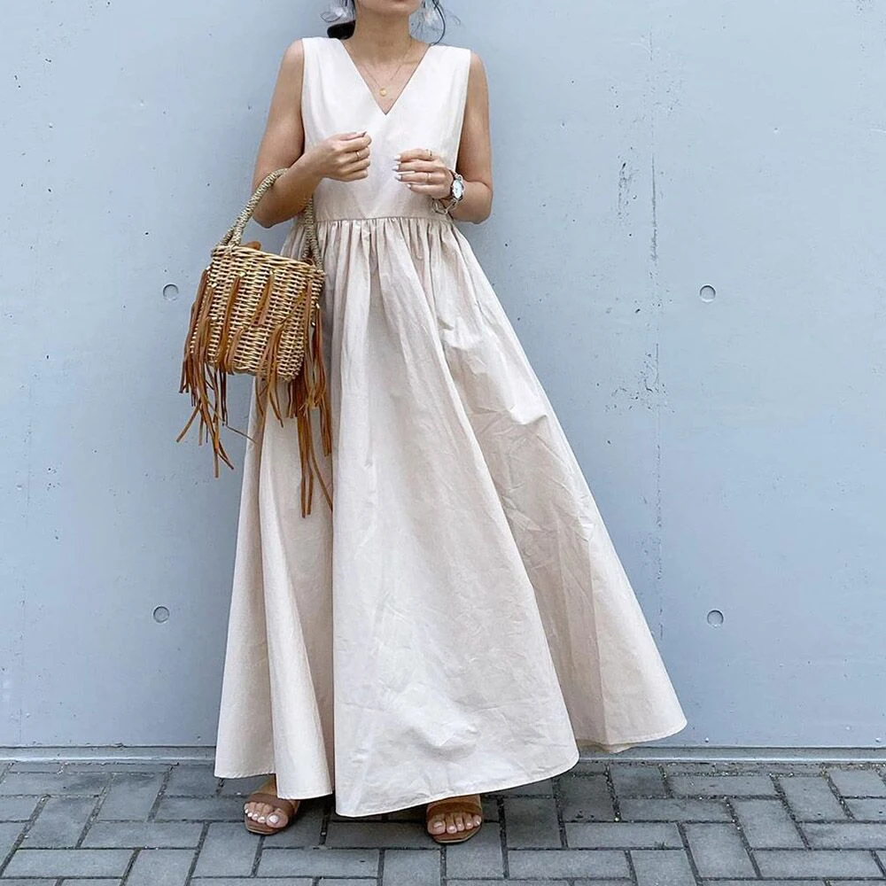 AS173 Women summer V neck sleeveless casual dress with big hem Japan style cotton linen mori girl dresses
AS173 Women summer V neck sleeveless casual dress with big hem Japan style cotton linen mori girl dresses